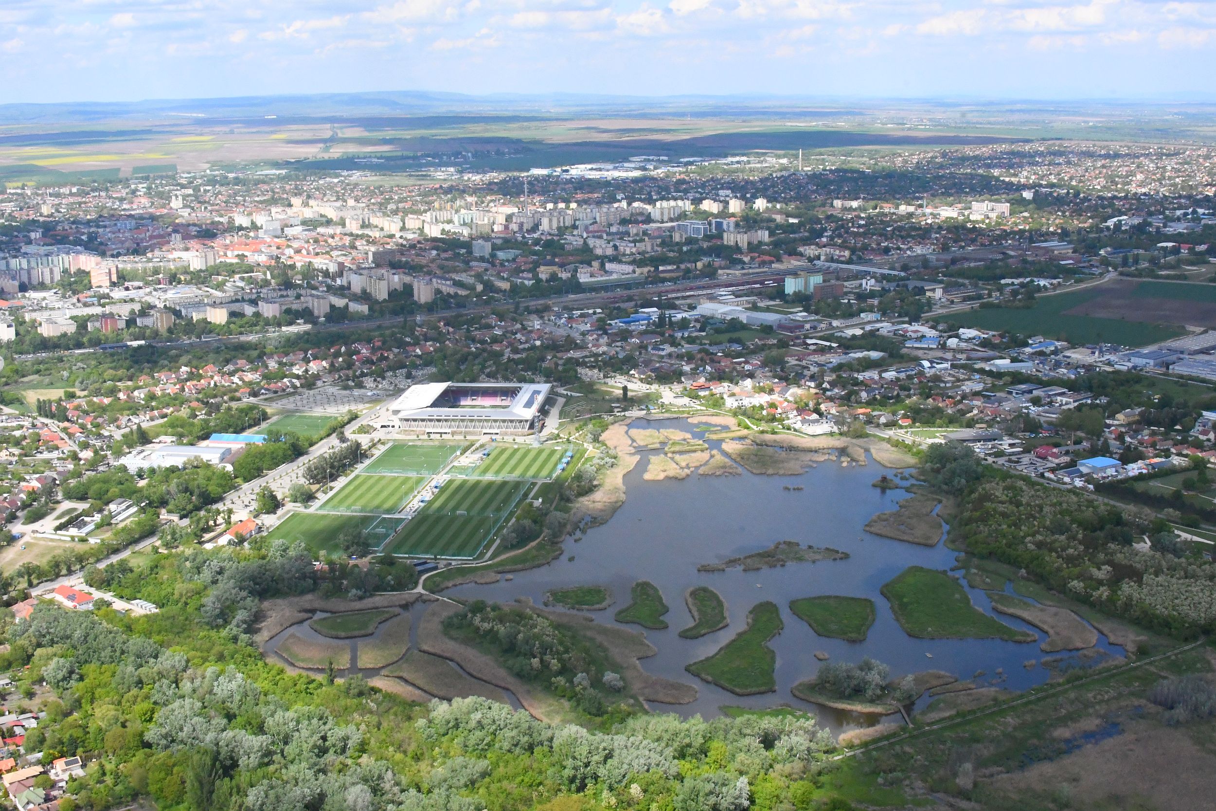 Madaras-fás és illatos családi programok májusban a Sóstón